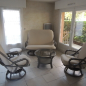030 salon Madrid rotin taupe fauteuils pivotants exodia home design rennes