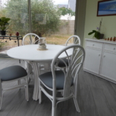 158 table chaises et bahut rotin blanc veranda