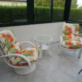 05 fauteuil rotin Valence fleuri veranda